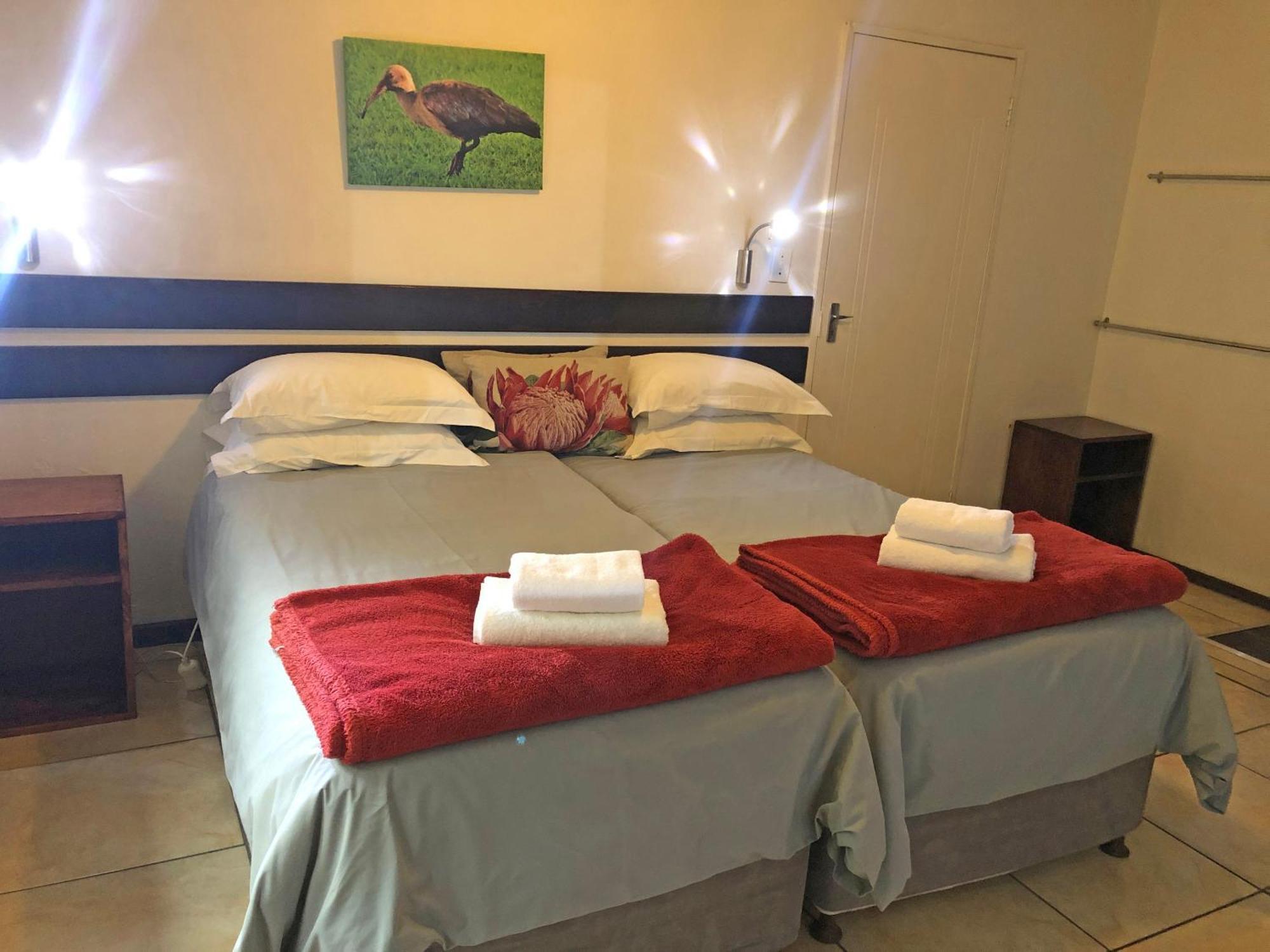 Hills And Dales Accommodation Lanseria Exterior foto